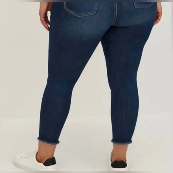 NWT Torrid Lean Jean plus elastic waist stretch raw hem denim size 5R 5X - Picture 2 of 14